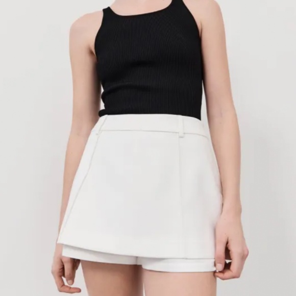 DISSH SULLIVAN WHITE MINI SKORT - Picture 2 of 4